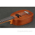 Ukulele in mogano con scritte intagliate